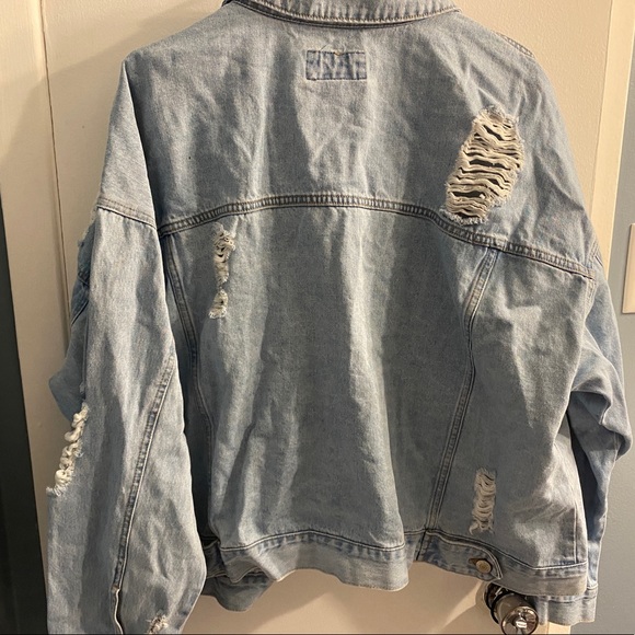 Forever 21 size 3X jean jacket - Picture 3 of 3